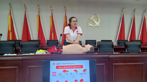 洛陽(yáng)公交集團(tuán)組織開(kāi)展急救知識(shí)講座